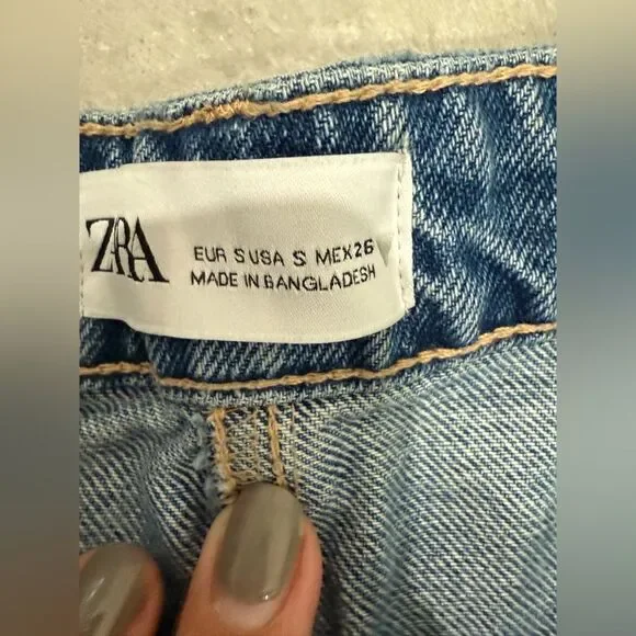 NWOT ZARA Denim Skirt - Picture 3 of 4